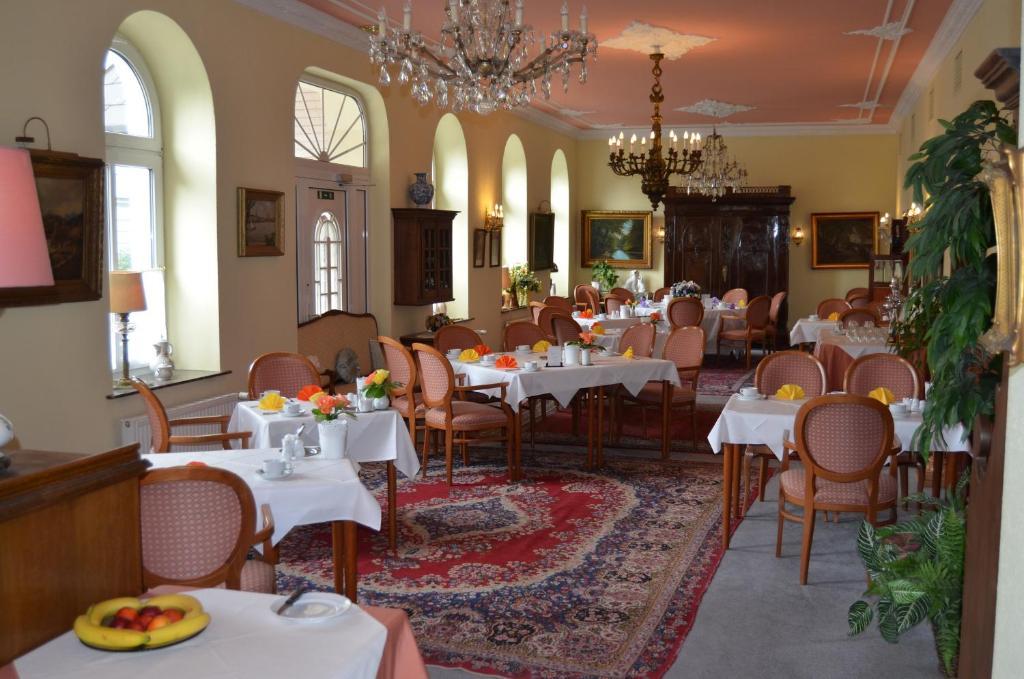 Hotel Fuerstenhof Rathenow Exteriör bild